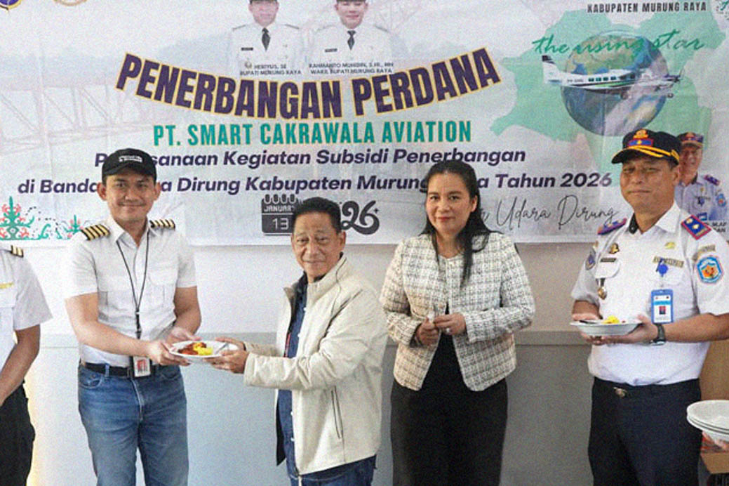 Dorong Akses Transportasi Udara, Bupati Mura Resmikan Penerbangan Perdana
