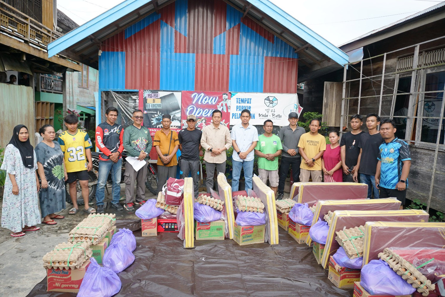 Bantuan Pemkab Barut Bagi Warga Terdampak Kebakaran di Jalan Meranti