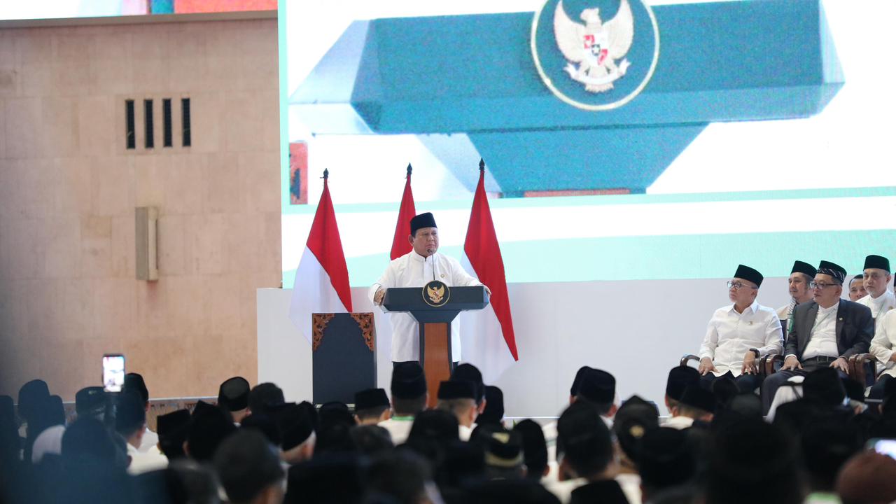 Di Hadapan Puluhan Ribu Jemaah, Nusron Wahid Apresiasi Gagasan Gedung Umat Presiden Prabowo
