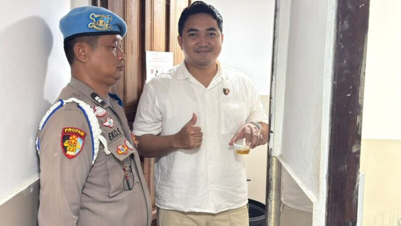 Internal Bersih, 14 Personel Satresnarkoba Polres Kapuas Jalani Tes Urine Mendadak