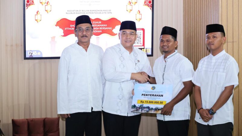Kementerian ATR/BPN Serahkan Santunan Ramadan bagi ASN Korban Bencana di Aceh
