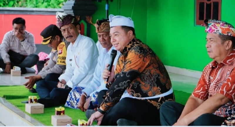 Wabup lepas peserta pawai Ogoh-ogoh di Desa Sidorejo