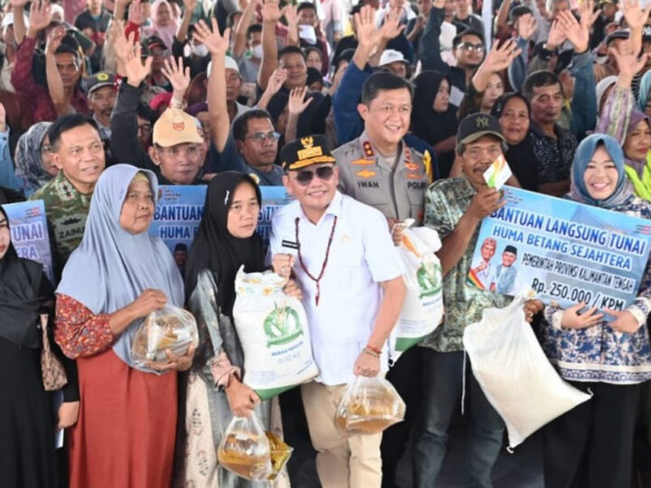 Gubernur Kalteng Salurkan Sejumlah Bantuan di Kabupaten Sukamara Jelang Idul Fitri dan Nyepi