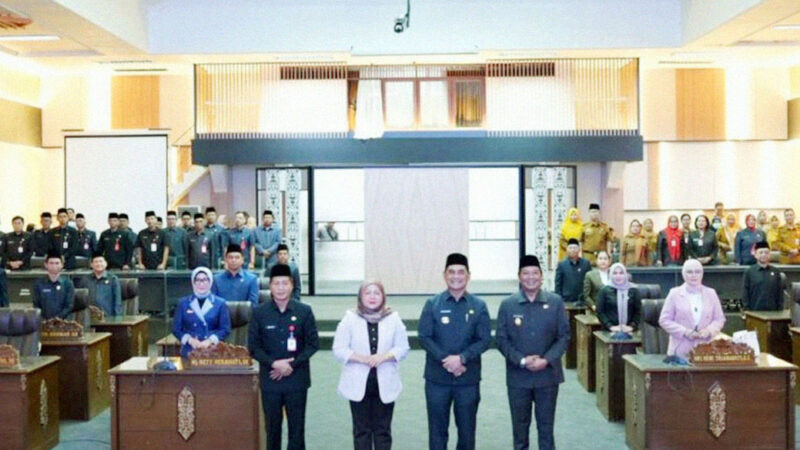 DPRD Barito Utara Gelar Rapur Penyampaian Pendapat Akhir Fraksi Terhadap Raperda