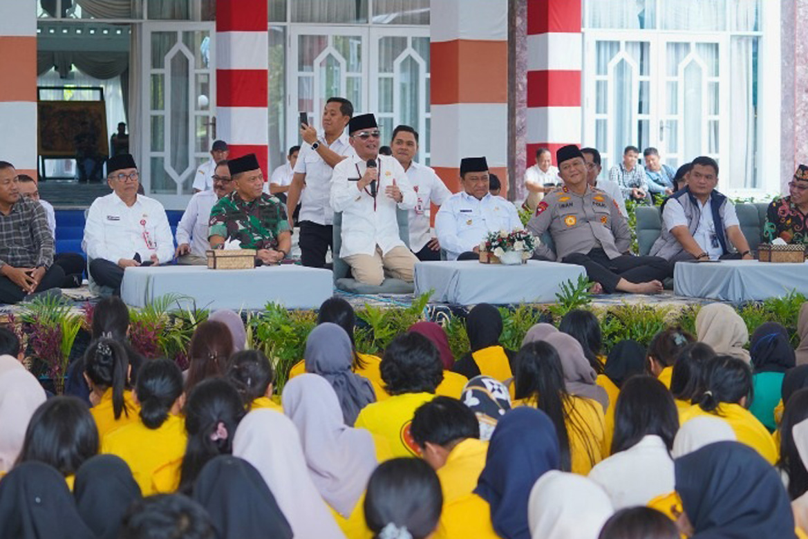 Pasar Murah Spesial Ramadan, Gubernur Kalteng Gratiskan 3.000 Paket Sembako untuk Mahasiswa