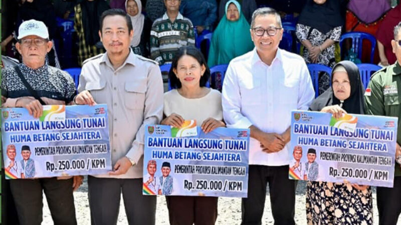 Salurkan Bantuan di Sukamara, Plt Sekda Kalteng Sampaikan KHBS untuk Memastikan Masyarakat Terpenuhi Kebutuhan Dasarnya