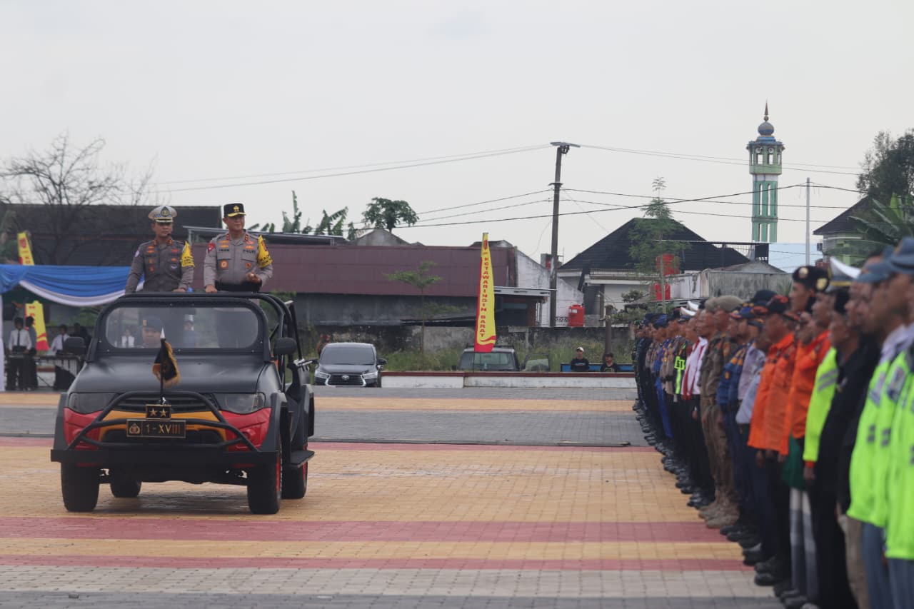 Kapolda Kalteng Pimpin Apel Operasi Ketupat Telabang 2026 di Kobar, Tekankan Sinergi Pengamanan Lebaran