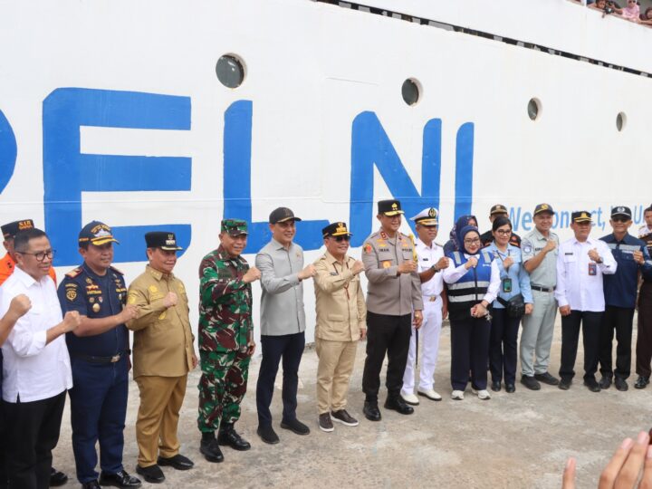Kapolda Kalteng Cek Kesiapan Pelabuhan Sampit, Tekankan Pelayanan Maksimal bagi Pemudik