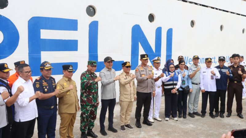 Kapolda Kalteng Cek Kesiapan Pelabuhan Sampit, Tekankan Pelayanan Maksimal bagi Pemudik