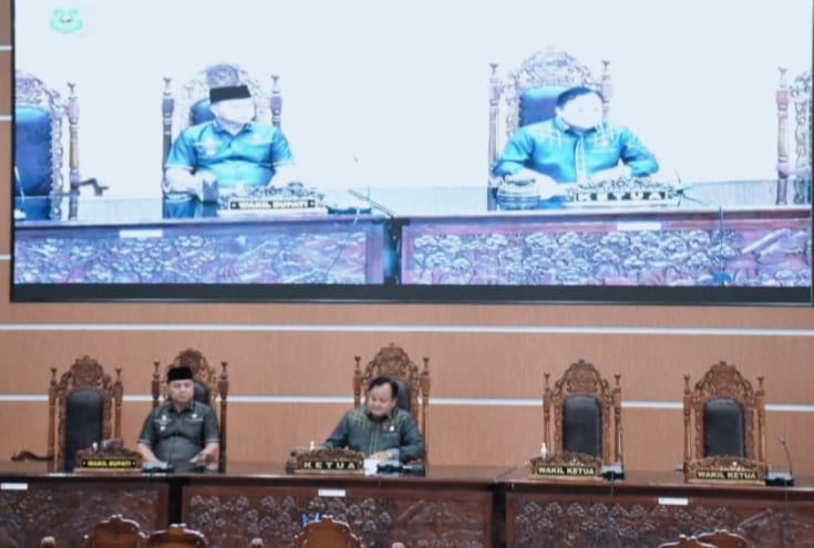 Rapat Paripurna Ke-3 Masa Persidangan I Tahun Sidang 2026, DPRD Kapuas Tetapkan Raperda di Luar Propemperda