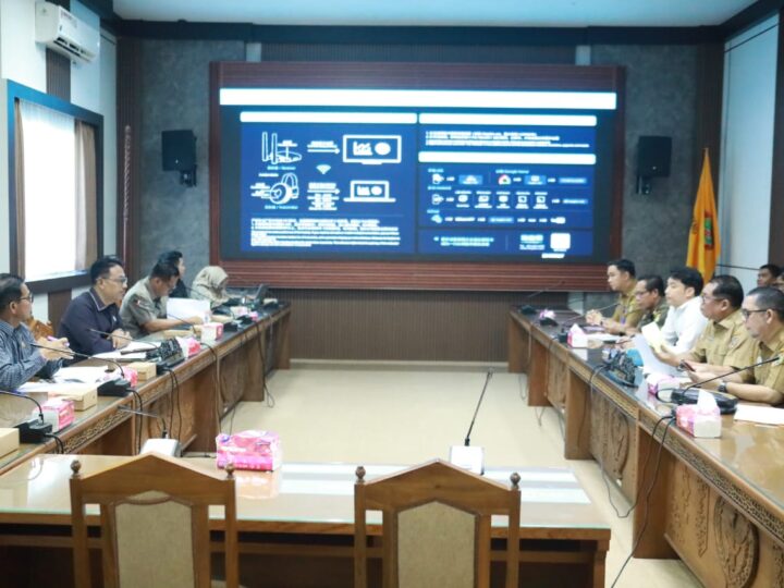 Rapat Bersama Pansus DPRD dan Pemprov Kalteng Bahas Percepatan Raperda Sengketa Pertanahan