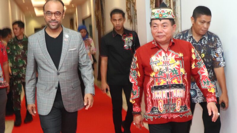 Kunjungan President Noor Dubai Foundation dan Dubes UEA untuk Indonesia ke Kapuas disambut Bupati
