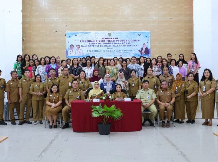 Disdagperin Kalteng Gelar Pelatihan Diversifikasi Produk Olahan Makanan Ringan dan Pelatihan Pengemasan Produk