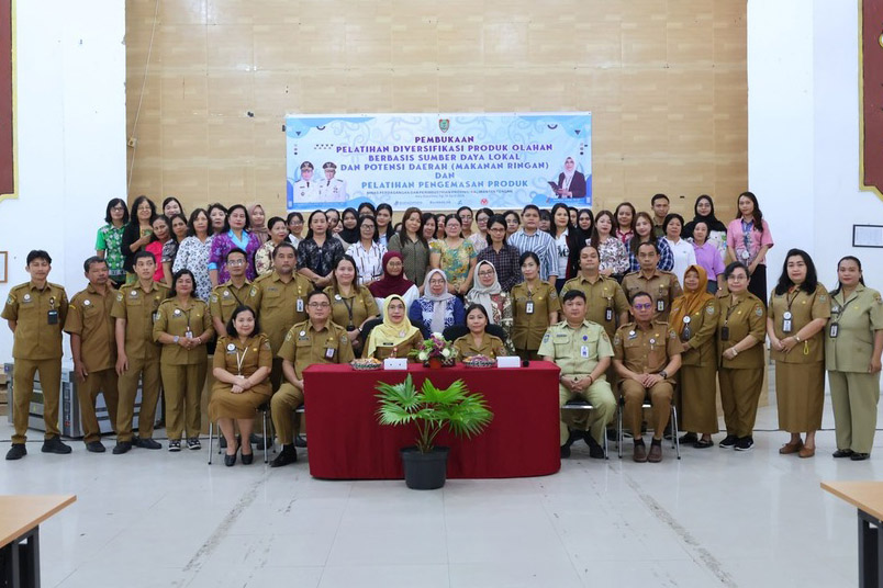 Disdagperin Kalteng Gelar Pelatihan Diversifikasi Produk Olahan Makanan Ringan dan Pelatihan Pengemasan Produk