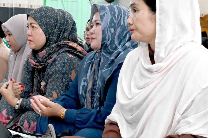 Waket II Bersama Anggota DPRD Barut Ikuti Safari Ramadhan di Kecamatan Lahei Barat