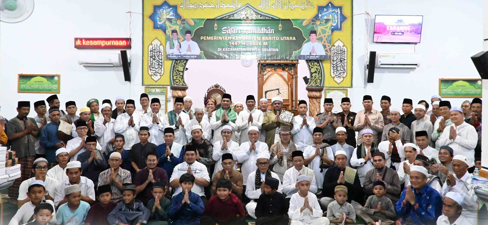 Anggota DPRD Barut Hadiri Safari Ramadhan di Desa Bukit Sawit