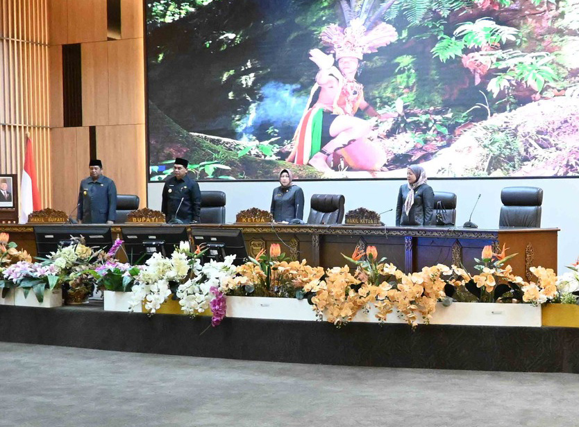 DPRD Barut Terima Jawaban Pemda Atas Pemandangan Umum Fraksi–Fraksi DPRD Terhadap Lima Raperda