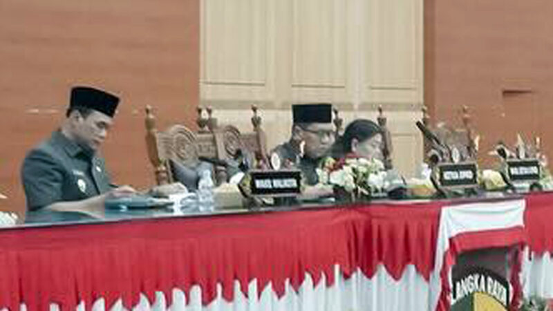 Rapur DPRD Penyampaian Jawaban Wali Kota Palangka Raya Terhadap Pemandangan Umum Fraksi