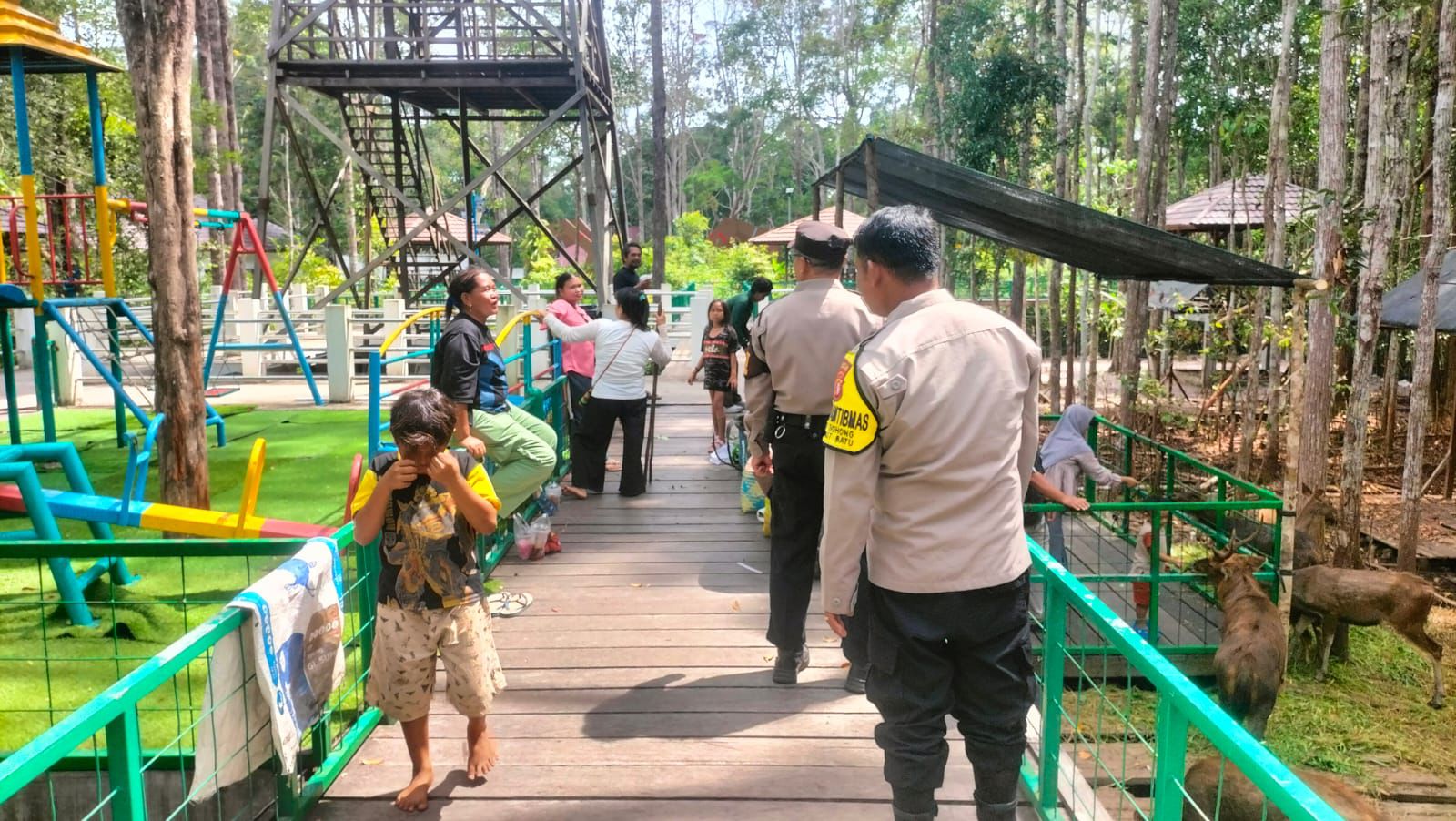 Polsek Bukit Batu Hadirkan Rasa Aman di Wisata Kota Hutan Nyaru Menteng Berkah