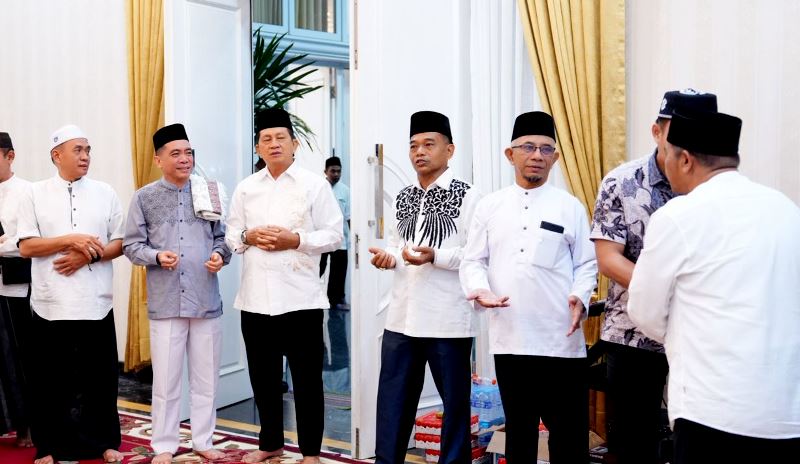 Anggota DPRD Barut Hadiri Peringatan Nuzulul Quran di Rujab Bupati