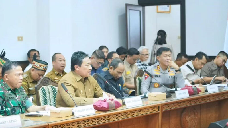 Wagub Ikuti Rapat Dengar Pendapat DPRD Bersama Aliansi Penambang Rakyat Kalimantan Tengah