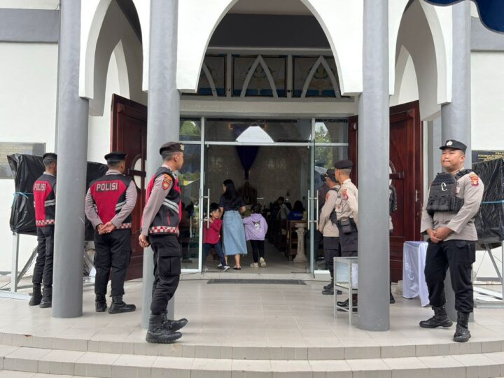 Polresta Palangka Raya Amankan Ibadah Paskah di Katedral Santa Maria, 800 Jemaat Hadir