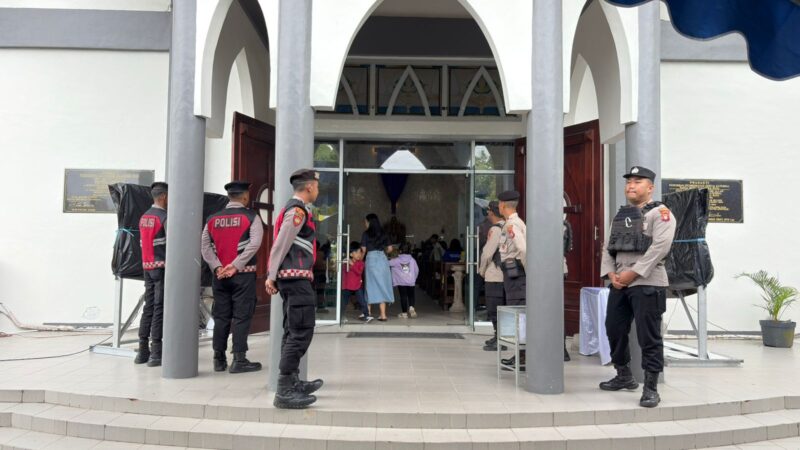 Polresta Palangka Raya Amankan Ibadah Paskah di Katedral Santa Maria, 800 Jemaat Hadir