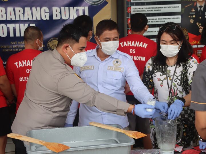 Polres Kotim Hancurkan Barang Bukti Sabu 1,29 Kg, 11 Kasus Narkoba Terungkap