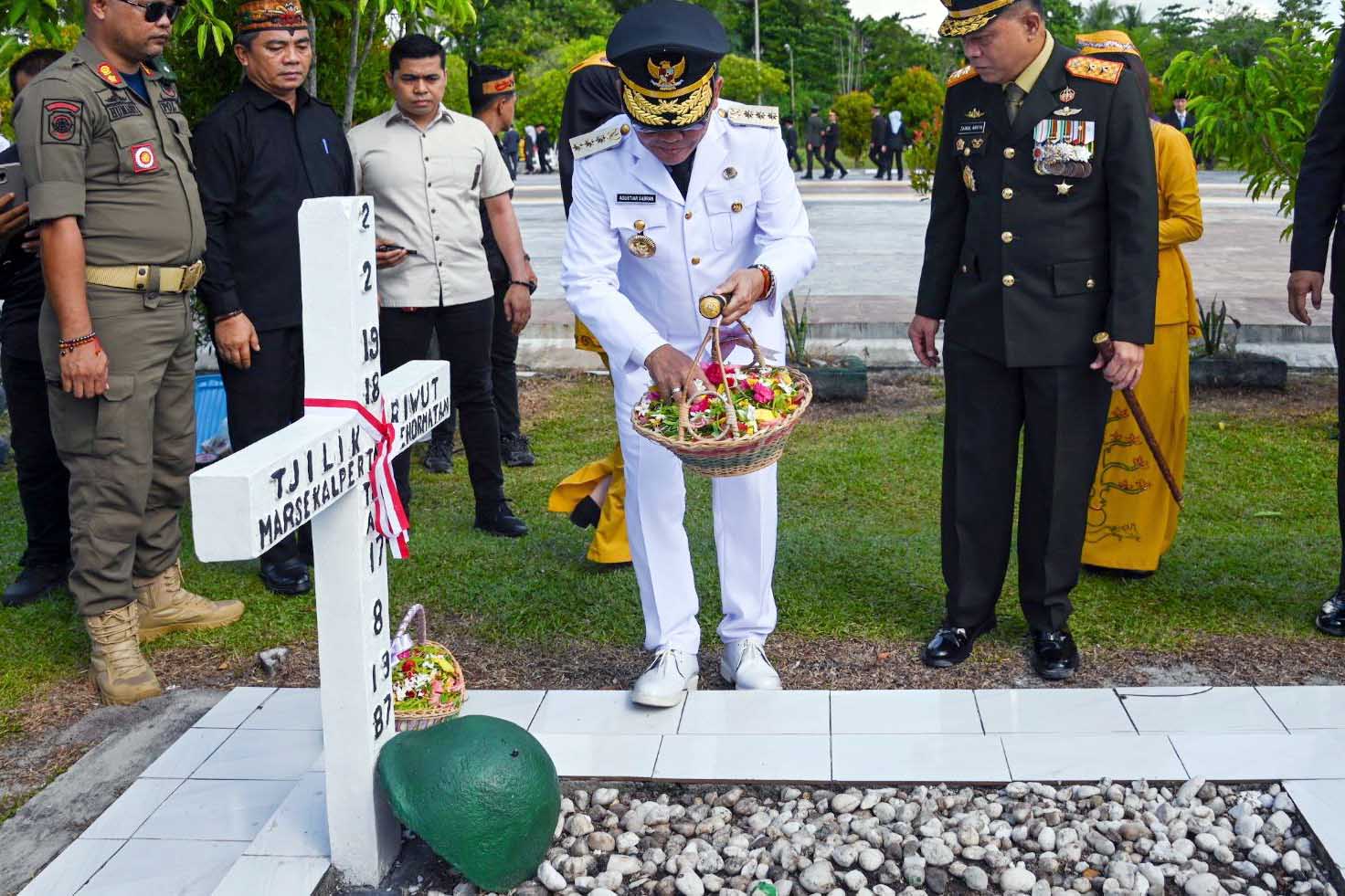 Gubernur Pimpin Upacara dan Ziarah TMP, Rangkaian Peringati Hari Jadi ke-69 Kalteng