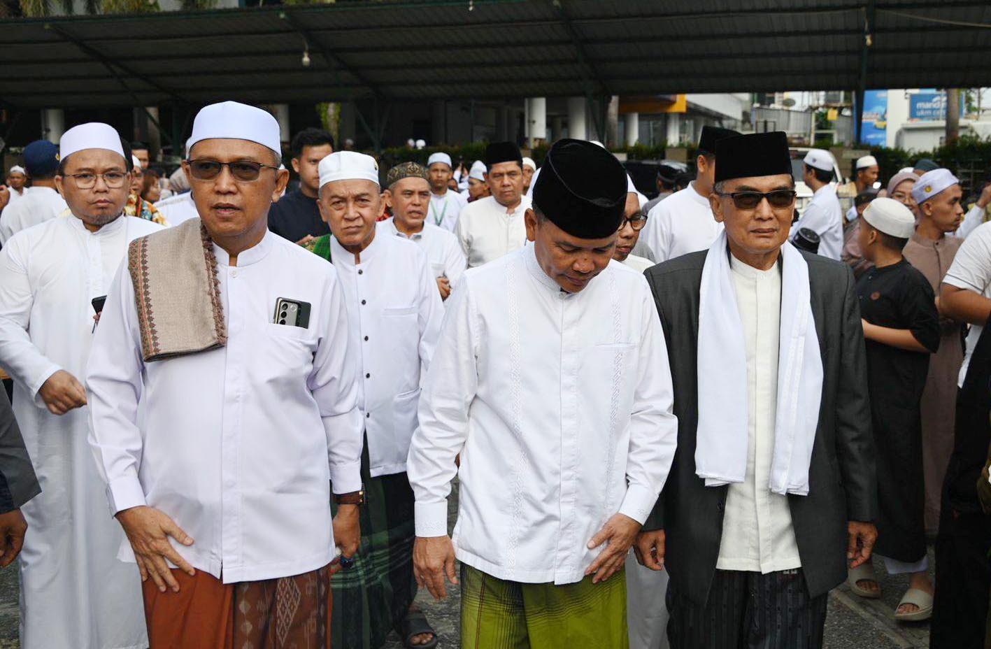 Gubernur Sampaikan Iduladha Momentum Teladani Keikhlasan Nabi Ibrahim AS dan Ketaatan Nabi Ismail AS