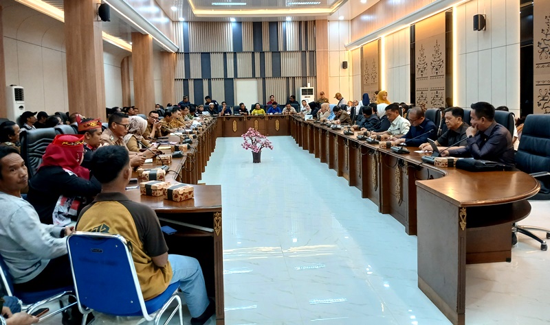 Gelar RDP, DPRD dan Pemkab Barito Utara Bahas Pengembangan WPR