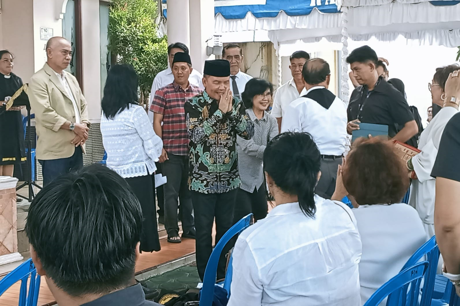 Melayat ke Rumah Duka Alm Tatie Kena Laba, Gubernur Kalteng Sampaikan Ucapan Duka Mendalam