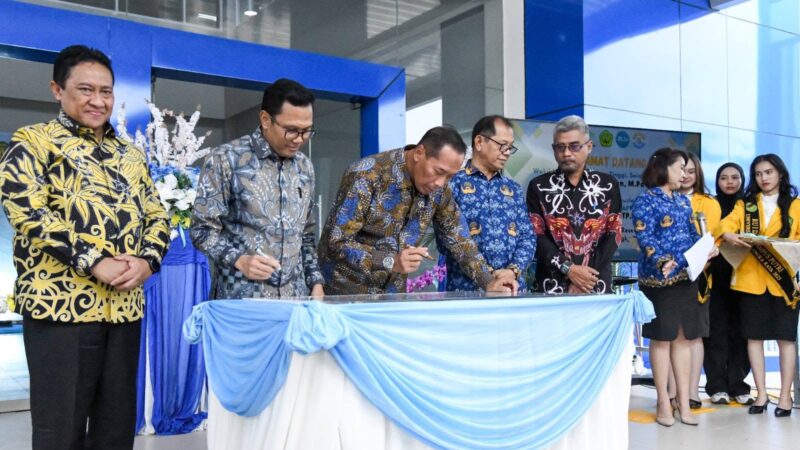 Wamendiktisaintek RI Fauzan Resmikan Gedung MERC FK di Universitas Palangka Raya