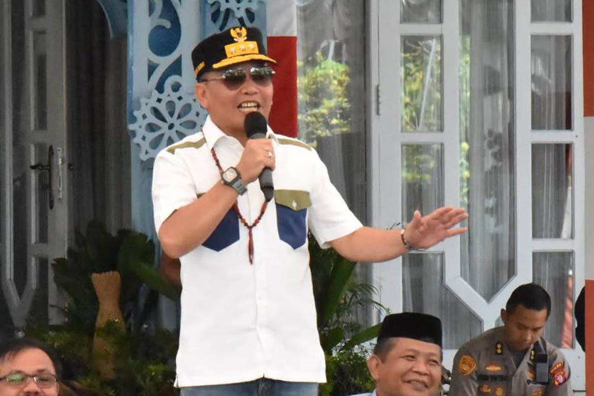 Gubernur Kalteng Buka Pasar Murah Ramadhan untuk Ojek Online dan Petugas Kebersihan Jelang Idulfitri