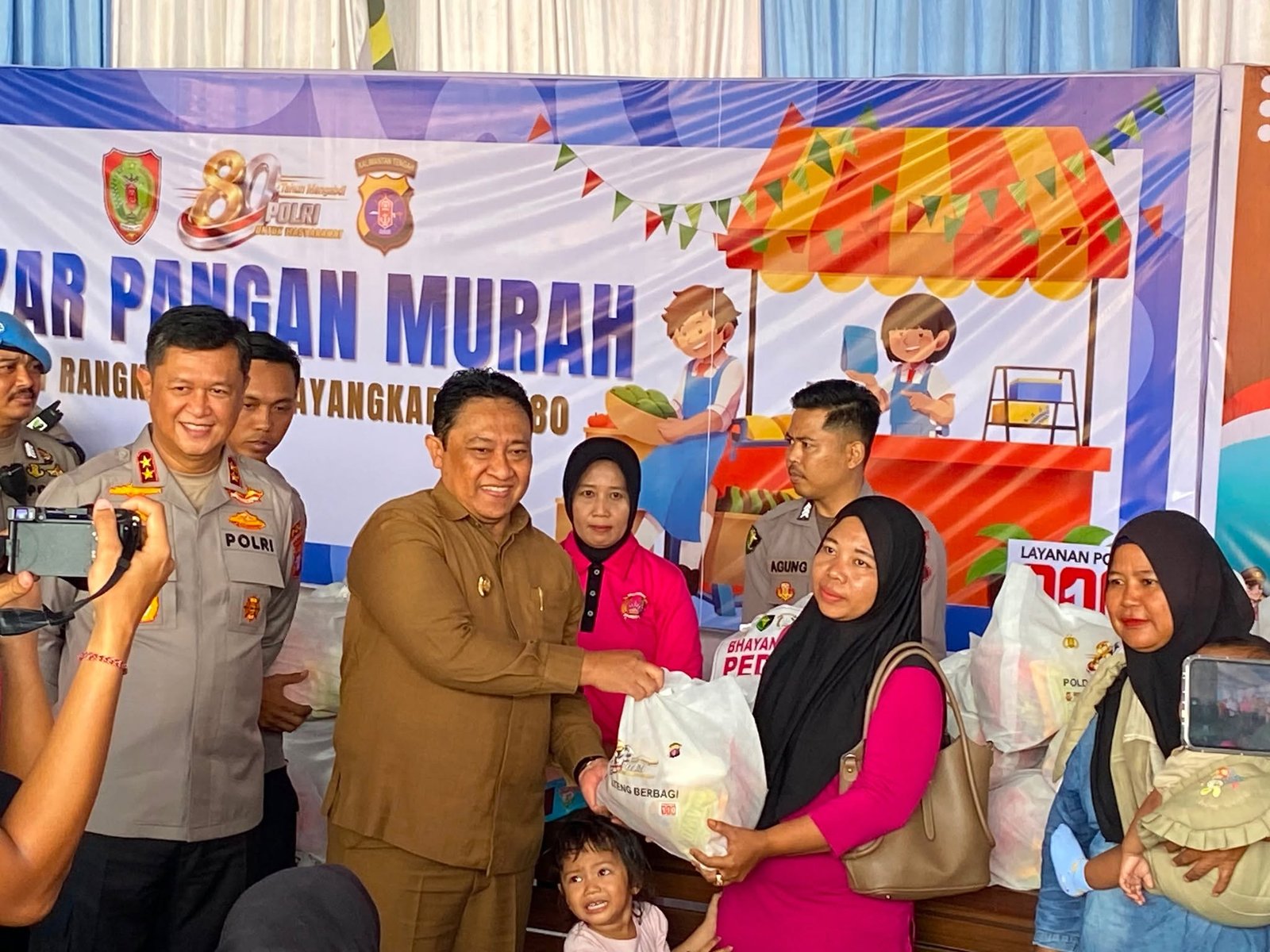 Wagub Edy Pratowo Hadiri Bakti Kesehatan Peringati Hari Bhayangkara ke-80
