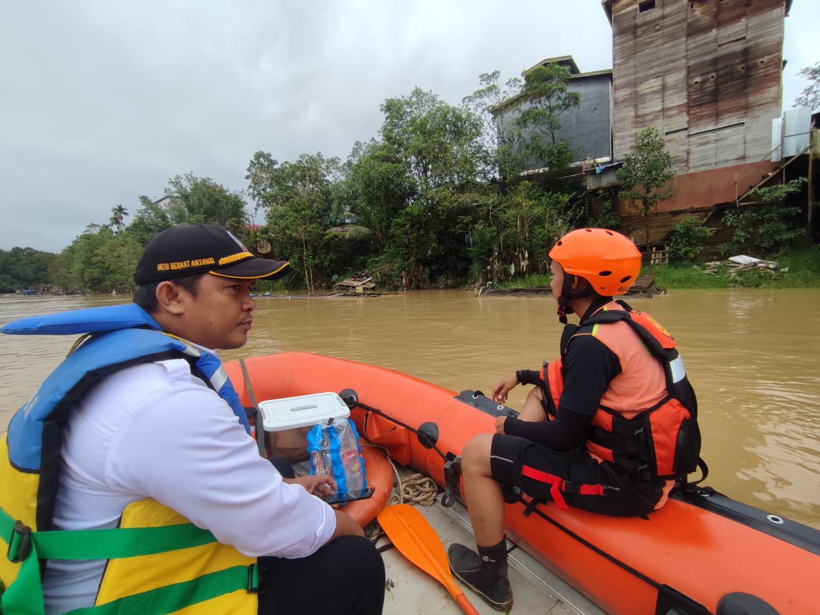 Bocah 11 Tahun Diduga Tenggelam di Sungai Kapuas, Tim SAR Lanjutkan Pencarian Hari Kedua