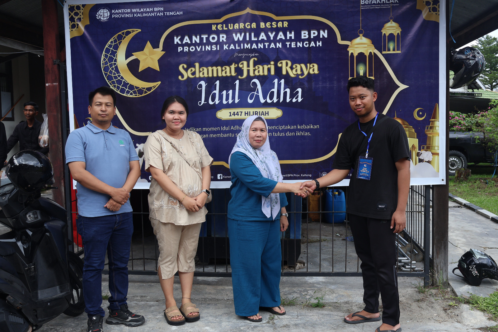 Iduladha 1447 H, Kanwil BPN Kalteng Salurkan Hewan Kurban kepada Masyarakat