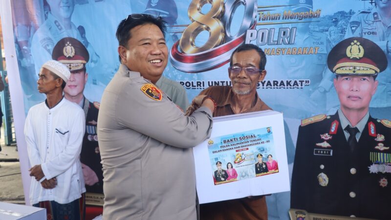 Jelang Hari Bhayangkara ke-80, Polresta Palangka Raya Salurkan Bantuan bagi Korban Kebakaran di Jalan Murjani