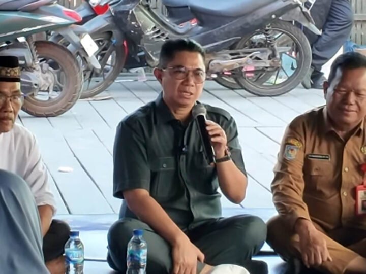 Bentuk Kepedulian, Junaidi Kunjungi Korban Kebakaran di Gang Sari 45 Murjani Palangka Raya