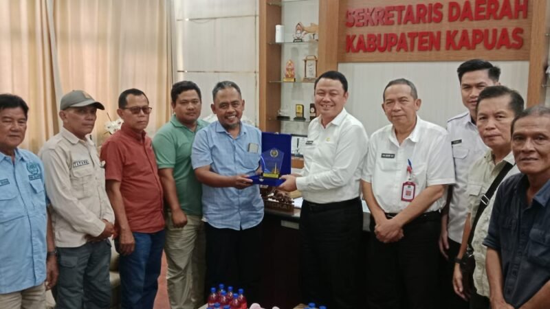 PWI Kapuas Luncurkan Program Monitoring Pembangunan, Kawal Informasi Pembangunan Hingga Desa