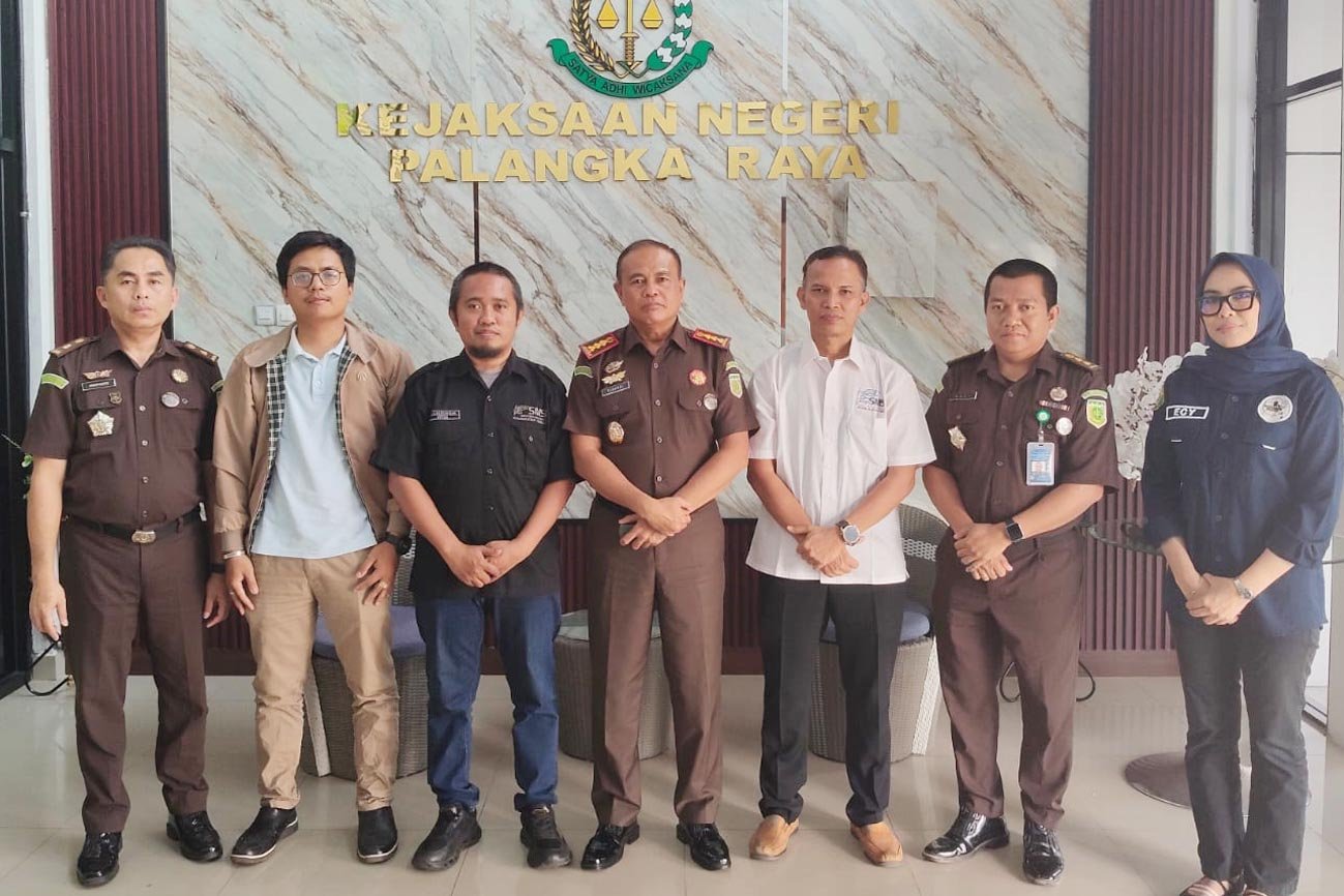 Perkuat Kolaborasi dengan Kejari Palangka Raya, SMSI Komitmen Hadirkan Jurnalisme yang Konstruktif Melalui Program News Room Jaga Desa