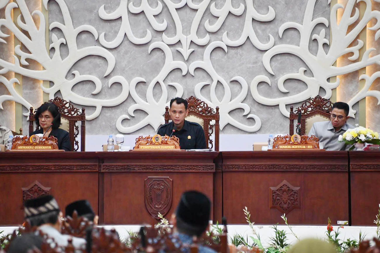 Pemandangan Umum Fraksi DPRD atas Pidato Pengantar Gubernur terhadap Raperda Pertanggungjawaban APBD 2025