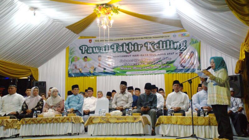 Sambut Hari Raya Idul Adha, Waket I DPRD Kalteng Hadiri Pelepasan Peserta Pawai Takbir Keliling di Kabupaten Kobar