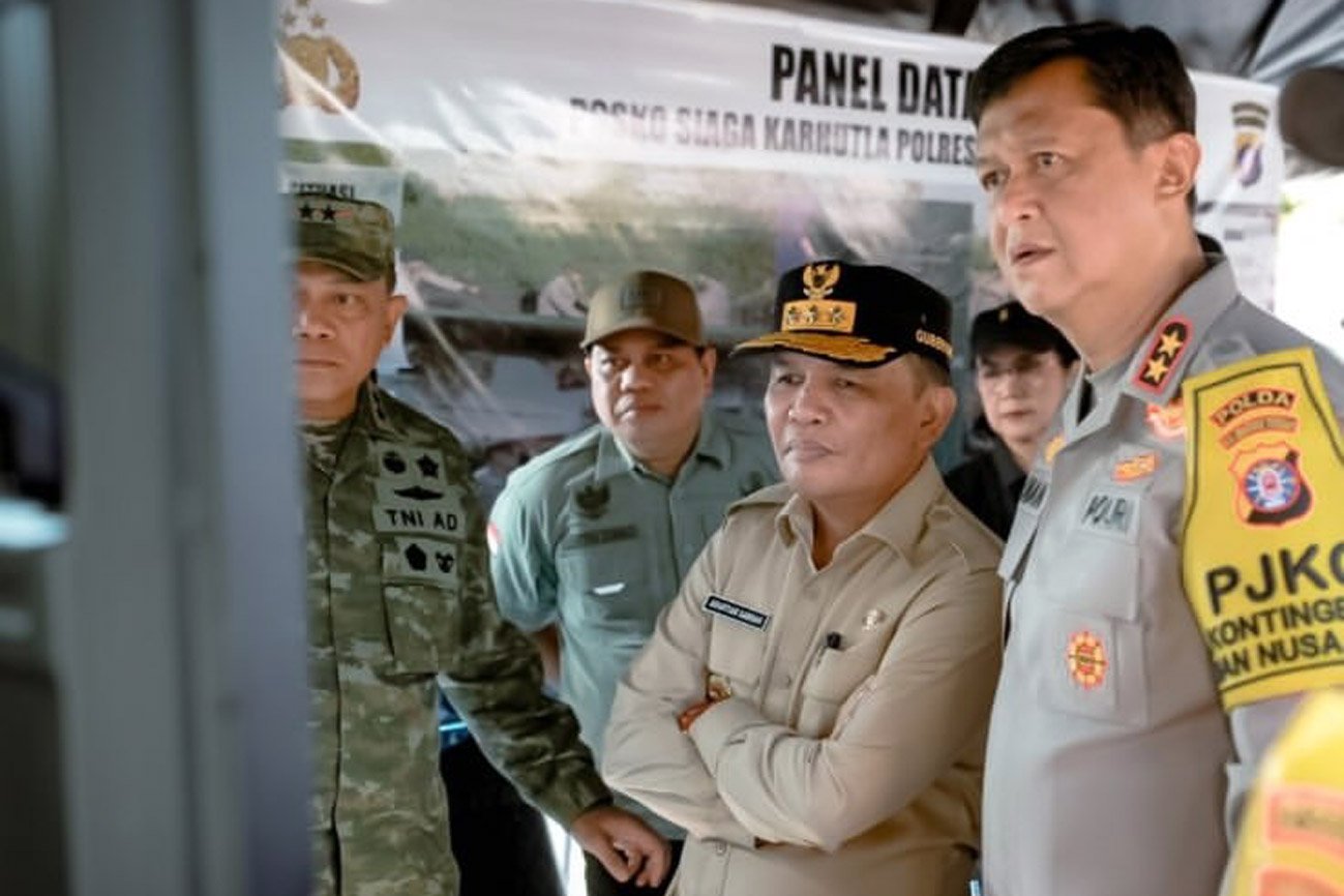 Gubernur Berikan Arahan Penanganan Karhutla yang Cepat dan Responsif