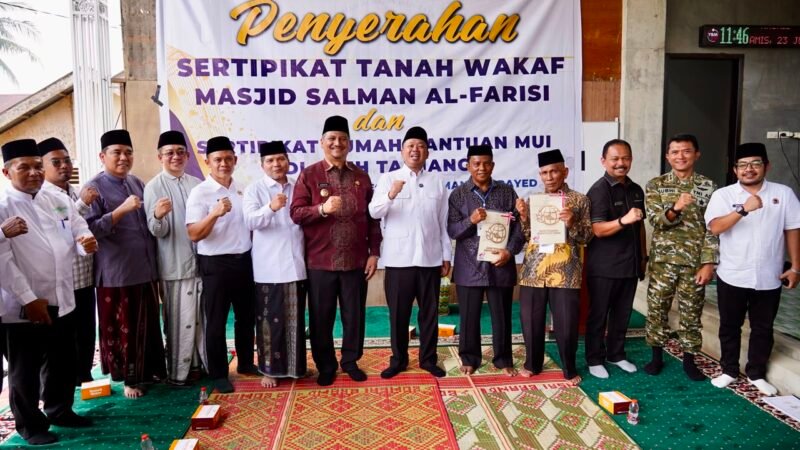 Nusron Wahid Bawa Amanah Donatur MUI untuk Rehabilitasi Masjid di Aceh Tamiang