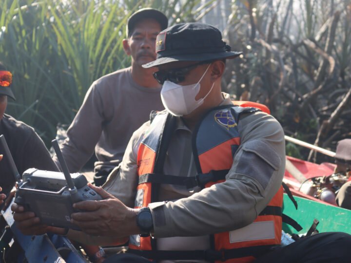 Kapolda Kalteng Ikut Padamkan Karhutla di Palangka Raya, Sasar Sebangau hingga Mahir Mahar