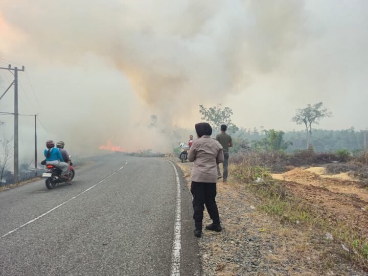 DPRD Gunung Mas Ingatkan Warga, Bakar Lahan Bisa Berujung Pidana dan Denda Miliaran