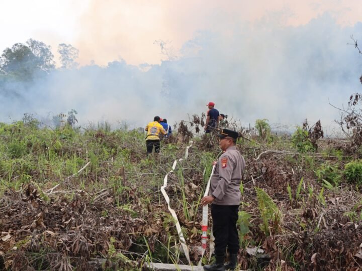 Masyarakat Bisa Bantu Petugas Padamkan Karhutla