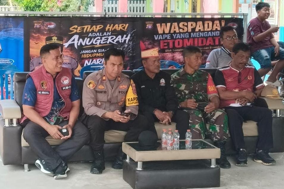 Dari Yel-yel hingga Pesan Antinarkoba, Warga Anjir Mambulau Tengah Bergerak Bersama