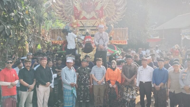 Ngaben Massal 51 Jenazah di Kapuas, Wabup Dodo Tekankan Makna Gotong Royong dan Toleransi